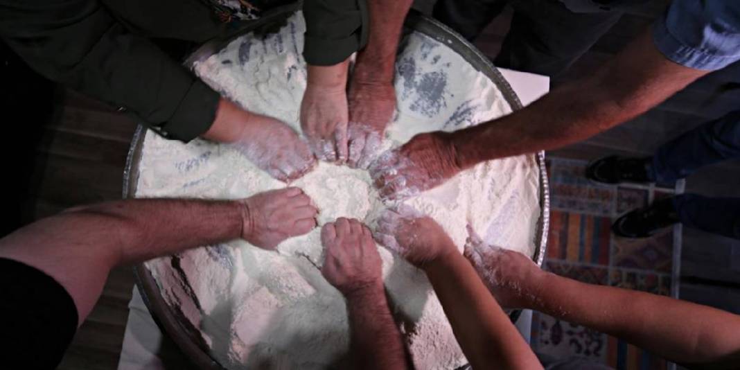 3,5 saatte el birliğiyle hazırlanıyor, 10 dakikada bitiyor! Kültürel lezzet kış sofralarında yaşatılıyor 4